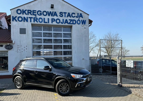 Mitsubishi ASX cena 55900 przebieg: 150000, rok produkcji 2017 z Malbork małe 781